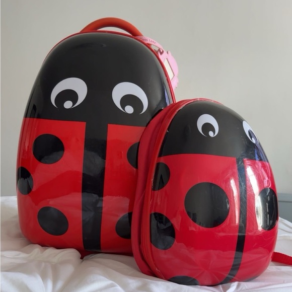Luggage - 18 x 13.5 x 9 inches Backpack - 13 x 10 x 5.5 inches